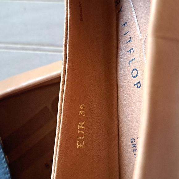 Fitflop Leather Two Toned Super Comfy  Quality Leather Flats Size Eur 36 (6) - Picture 6 of 10
